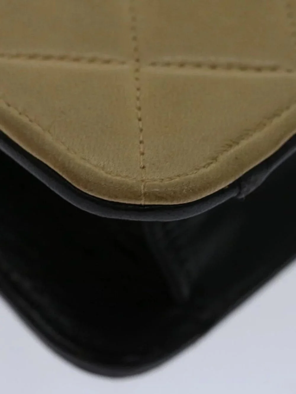 CHANEL brand	chanel color	beige